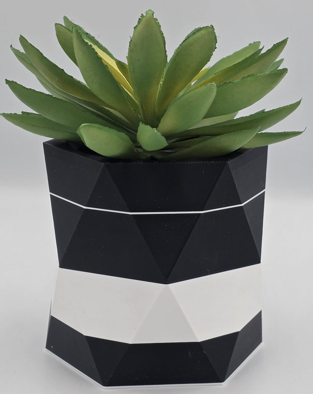 Geometric Hexagon Planter - Black & White