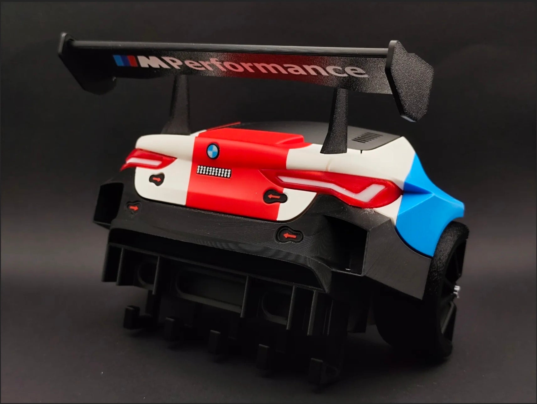 Motorsport Inspired Wall Key Holder – 5 Hook Racing Style Key Rack for Entryway, Garage, Office & Man Cave, Easy Wall Mount Organizer